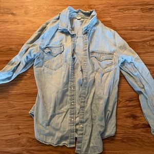 NWOT Aerie denim button down